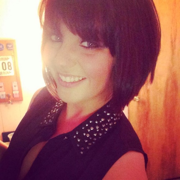 Meet your Posher, Vanessa - Picture 3 of 3